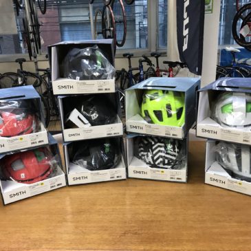 SMITHのヘルメット、カラー・サイズ　多数入荷しました！！