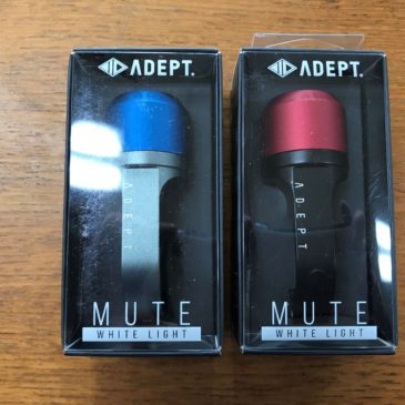 ADEPT MUTE W バッテリーライト特価販売致します！！
